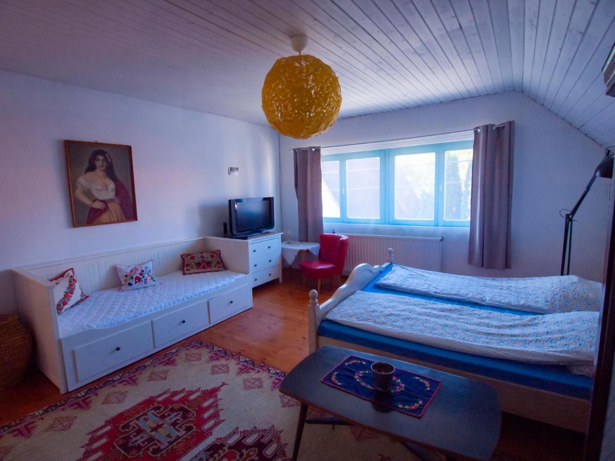 Makvirag Apartmanok Зебегень Экстерьер фото